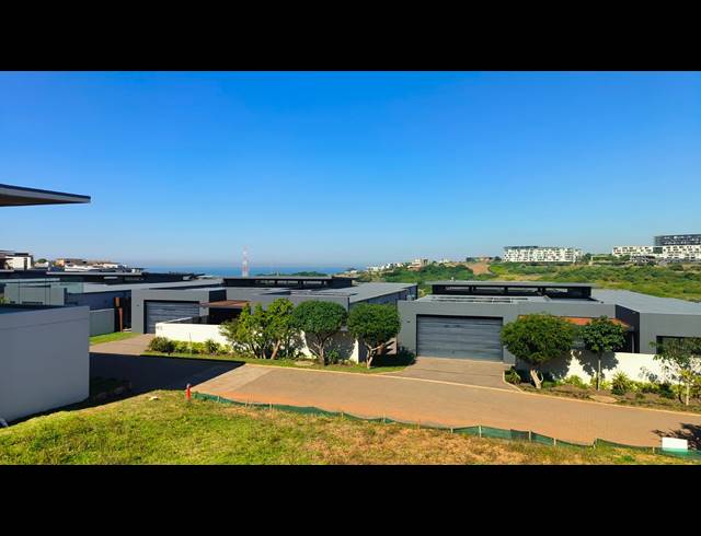 692M² VACANT LAND FOR SALE IN SIBAYA PRECINCT